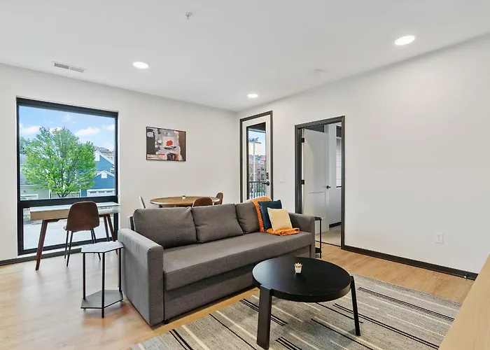 Cozysuites On Mass With Garage Parking #2
