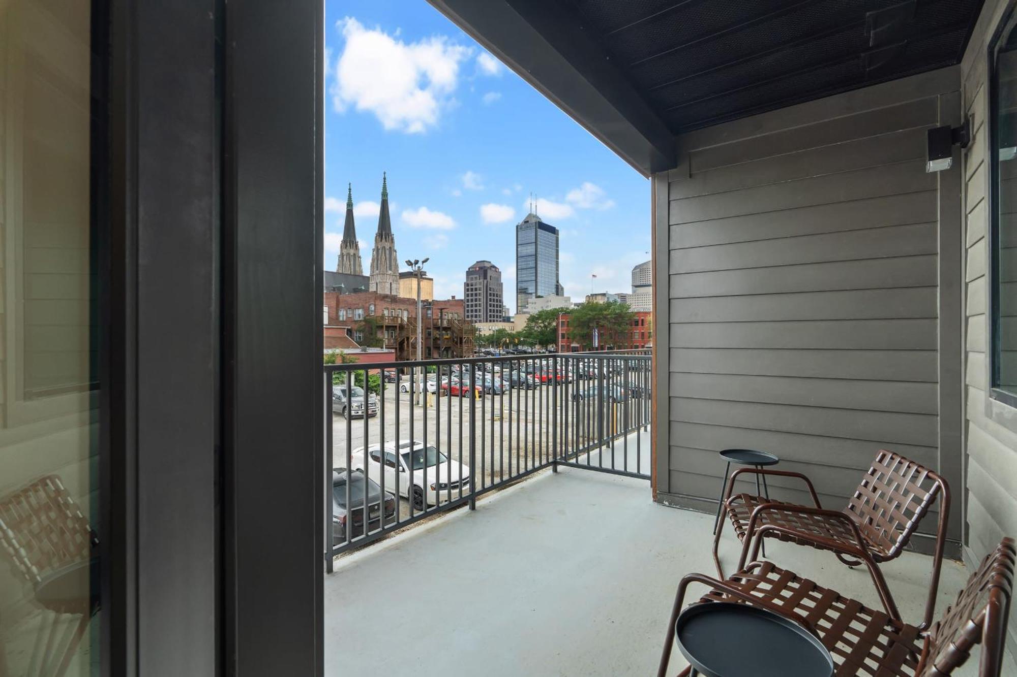 Apartment Cozysuites On Mass With Garage Parking #2 Indianapolis
